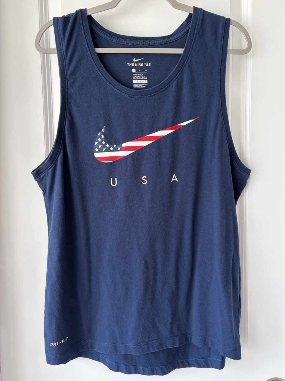 Nike Men’s USA Dri-Fit Graphic Tank Top /Sleeveless Shirt